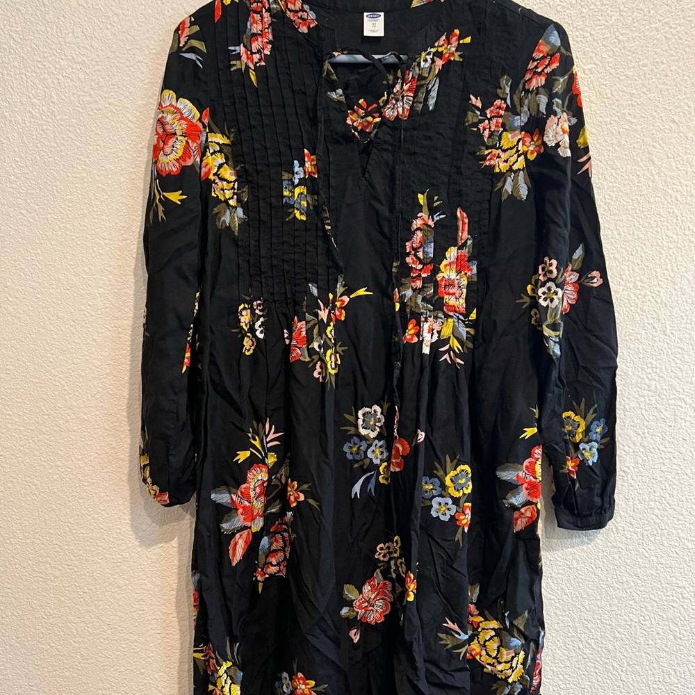 Old Navy Women's Dress Prairie Black Floral Long Sleeve Rayon V Neck Flowy